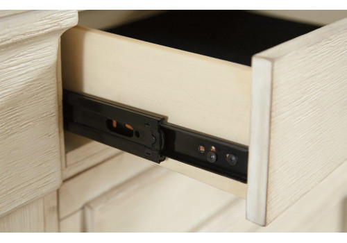 Комод Bolanburg  B647-146