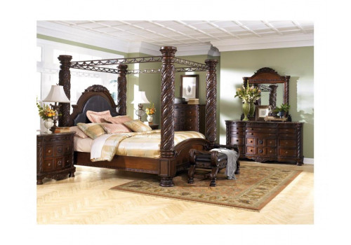 Кровать North Shore B553-150 двуспальная c балдахином