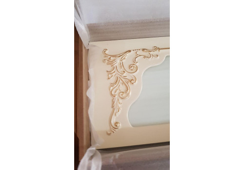 Столовая  Батичелла new , с 4-дверной витриной, слоновая кость