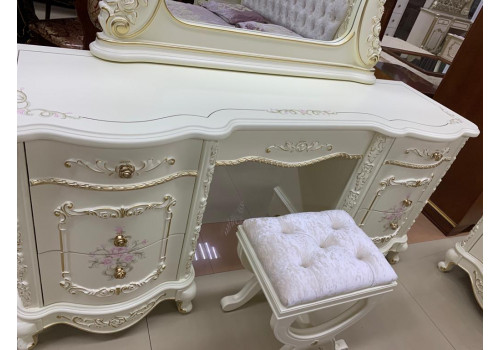 Пуф  Оливия  Бежевая 607