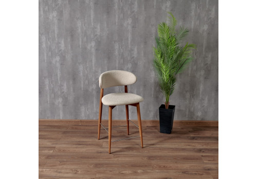 Стул полубарный Lucas латте букле с ножками цвета орех