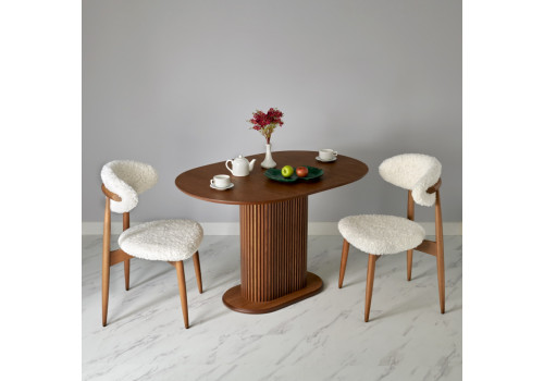 Стул Lucas белый искусственный мех с ножками цвета орех