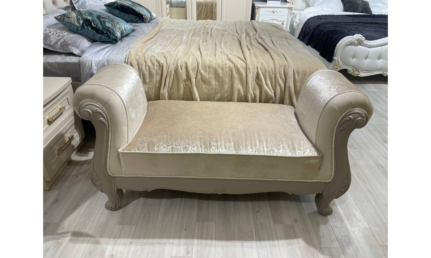 Оттоманка Мокко серый камень с 2 подлокотниками