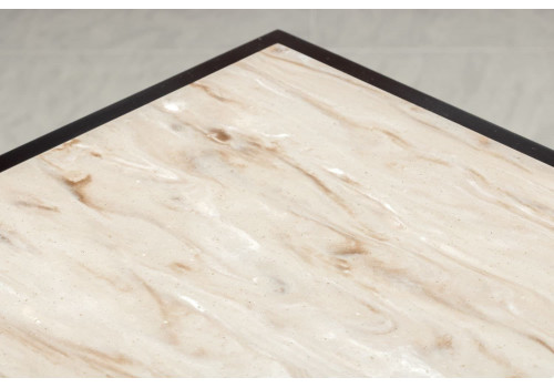 Столик Генри