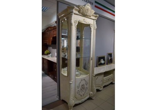 Гостиная Марселла крем корень глянец