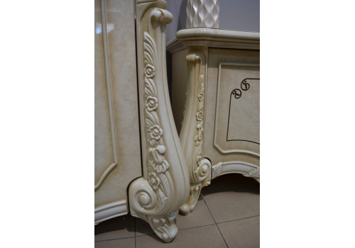 Гостиная Марселла крем корень глянец