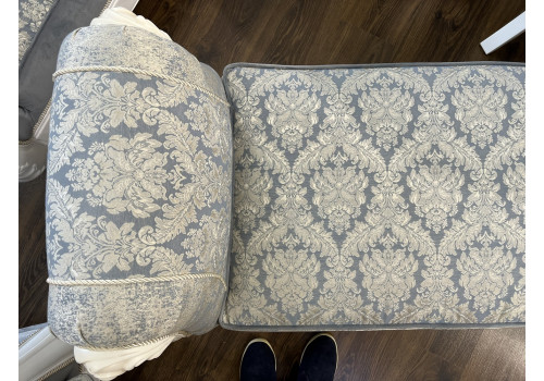 Оттоманка Мишель белый матовый с одним подлокотником