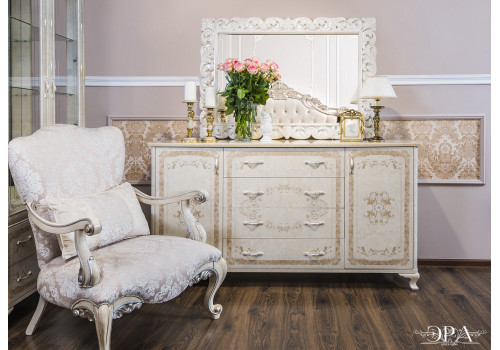 Комод Патрисия крем корень глянец