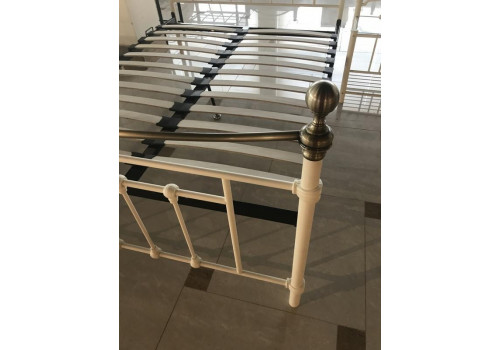 Кровать  MK-2230-WB двуспальная 160х200 см