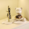 Статуэтка Медведь с подносом IST-068, 19х20 см, белый